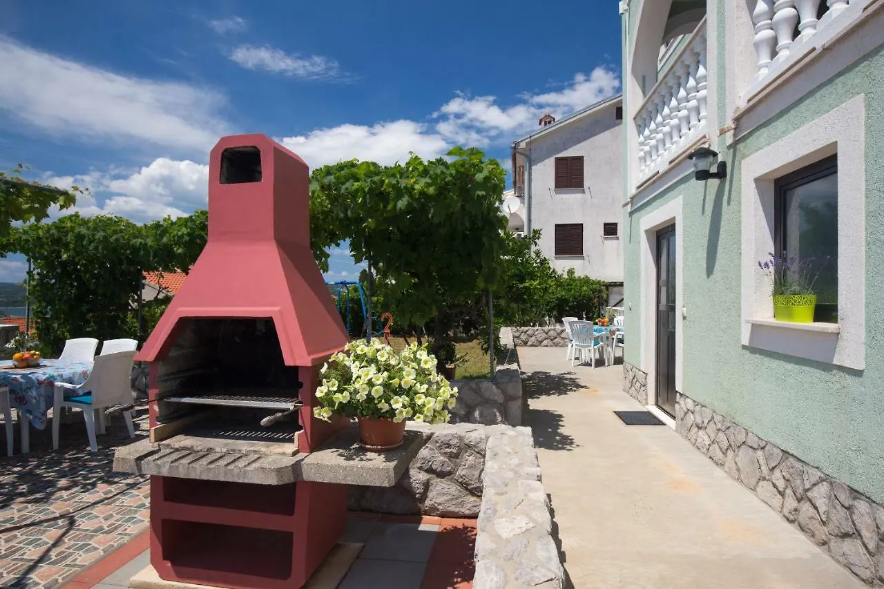 Villa Diana Punat 0*,  Croazia